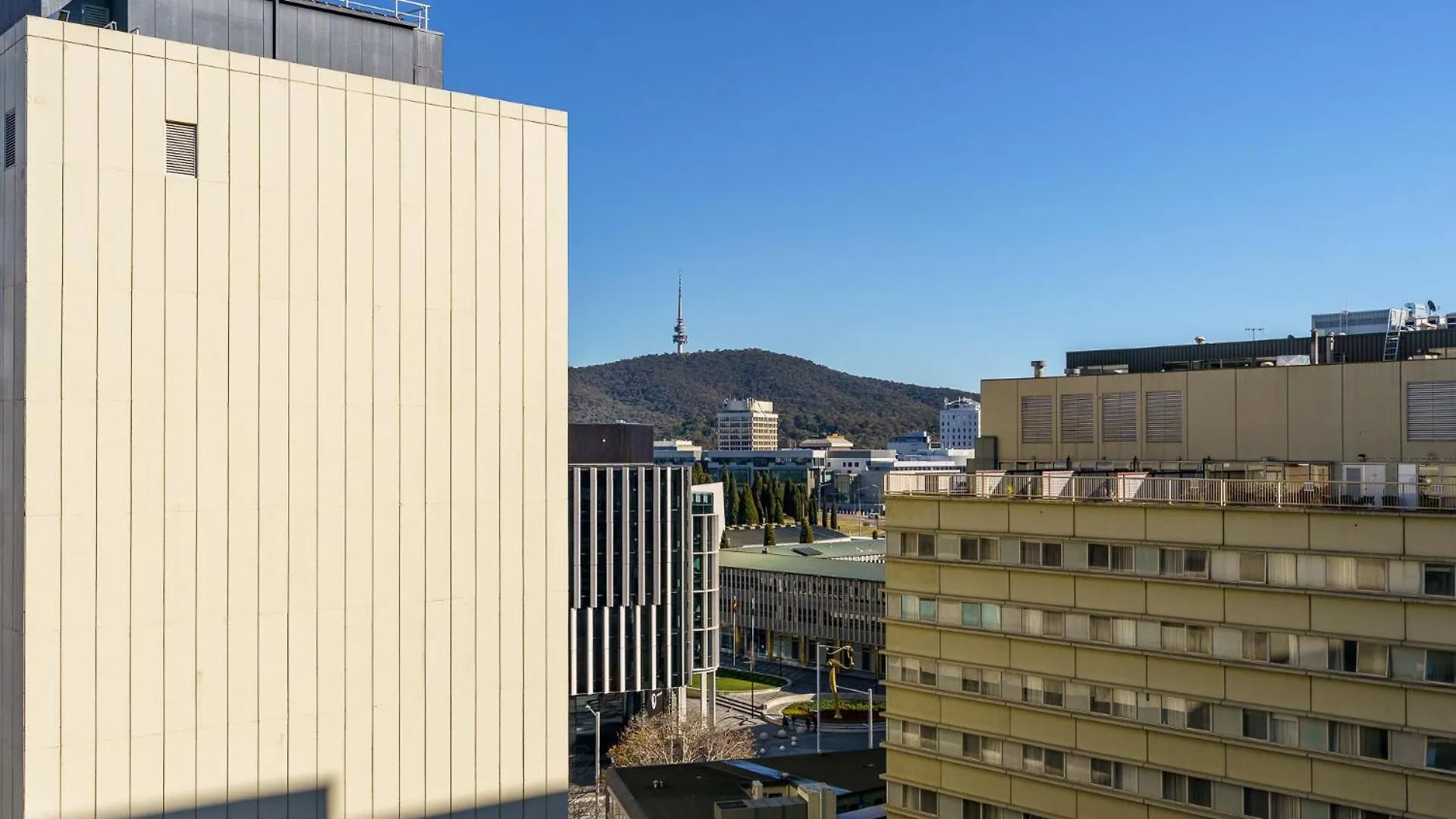 Contemporary 2Br Retreat In The Heart Of Civic Apartment Canberra