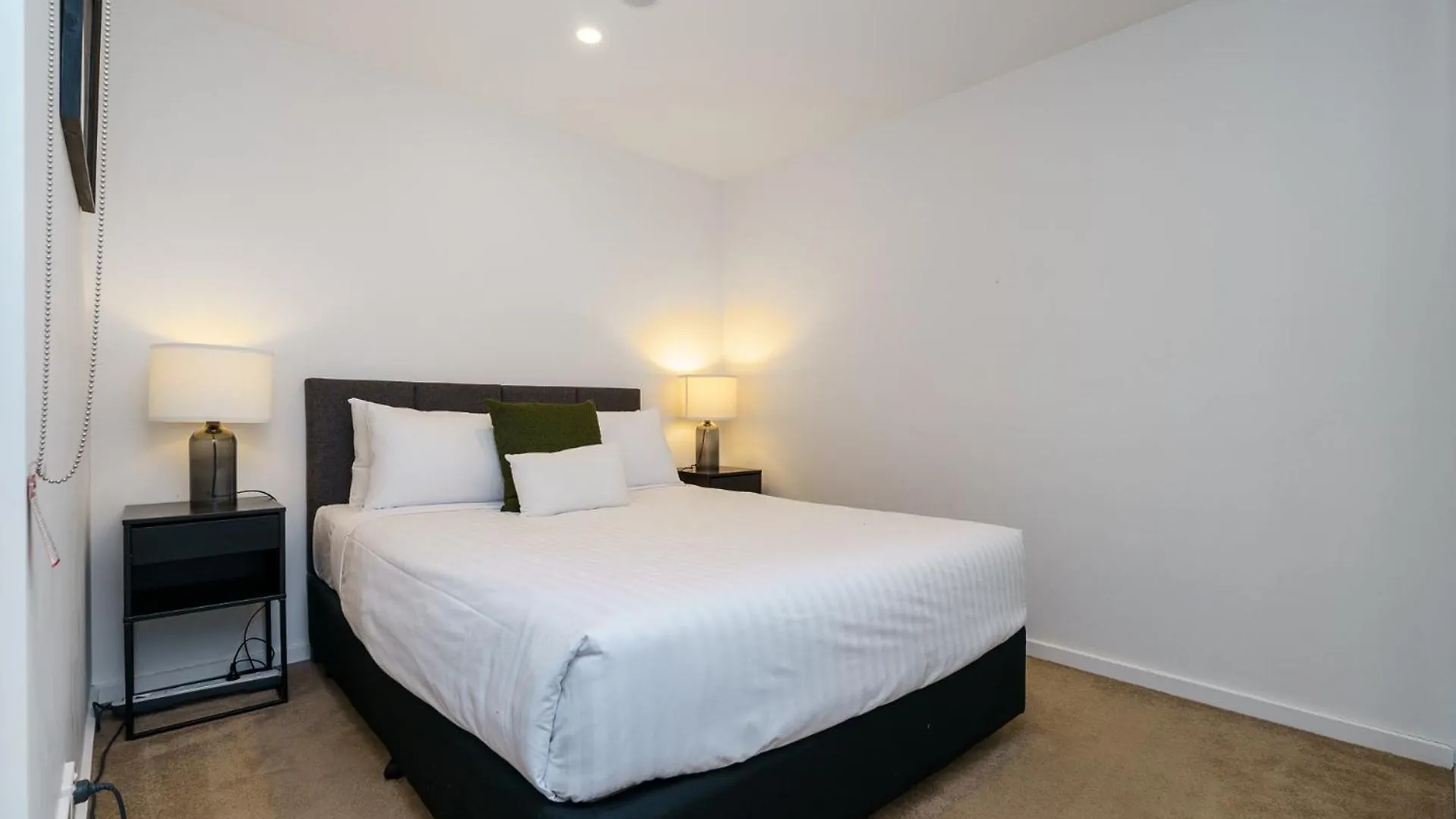 דירות קנברה Contemporary 2Br Retreat In The Heart Of Civic